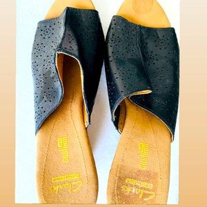 Clarks Collection cushion wedges